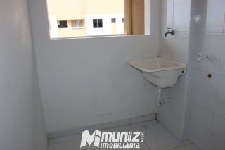 VENDE-SE OTIMO APT  COM VARANDA NO COND HORTO DA BARRA