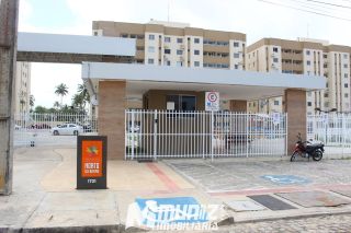 VENDE-SE OTIMO APT  COM VARANDA NO COND HORTO DA BARRA