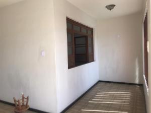 VENDE-SE CASA TERREA NA RUA BAHIA PROX AO CRUZAMENTO DA AV SÃO PAULO6
