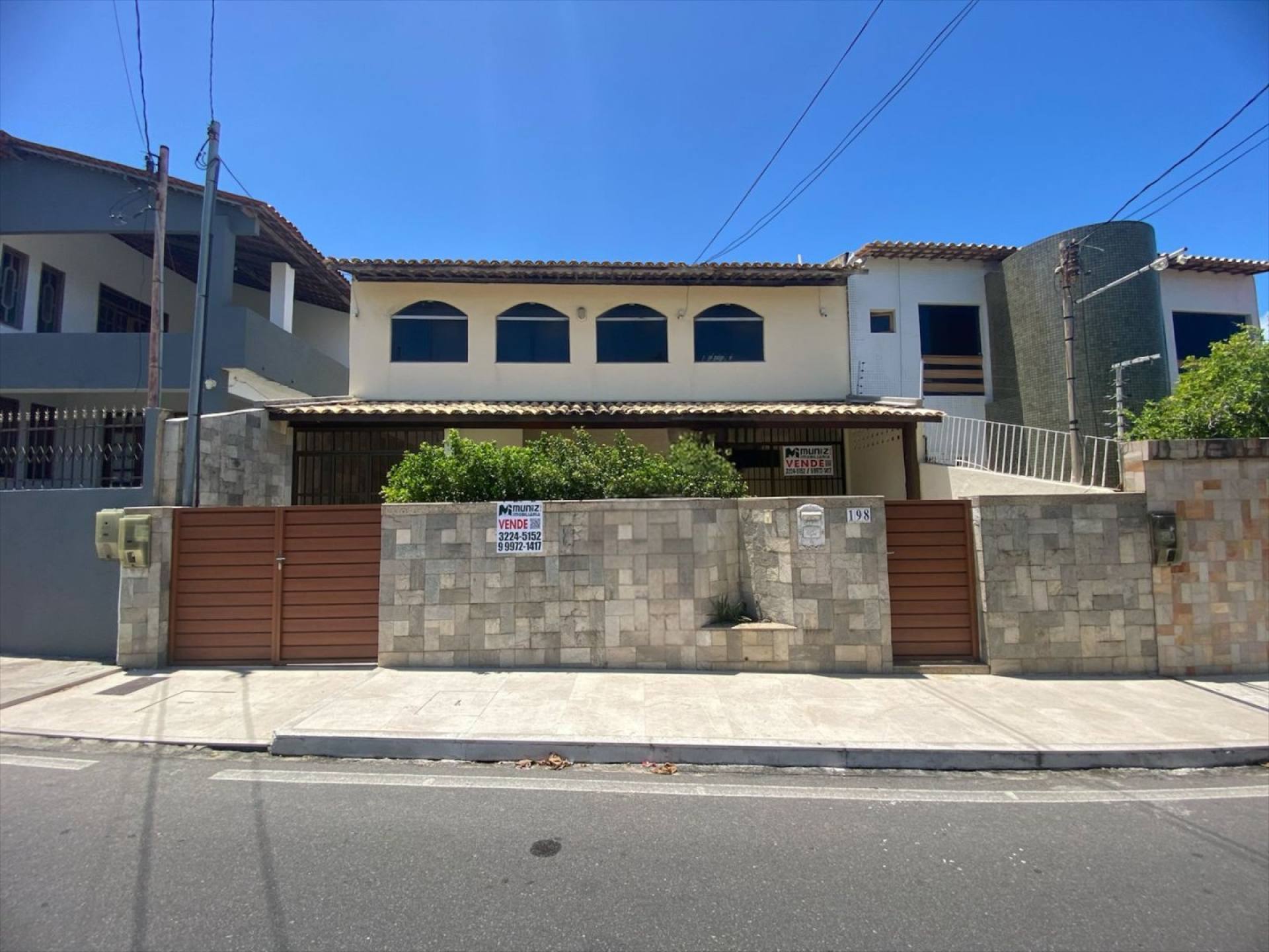 VENDE-SE CASA PROXIMO A ORLA DE ATALAIA