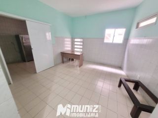 Casa Ampla Com 2 Pavimentos Disponível Para Aluguel No Bairro Ponto Novo