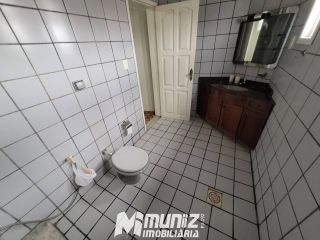 Casa Ampla Com 2 Pavimentos Disponível Para Aluguel No Bairro Ponto Novo