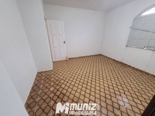 Casa Ampla Com 2 Pavimentos Disponível Para Aluguel No Bairro Ponto Novo