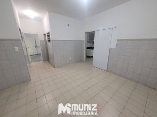 Casa Ampla Com 2 Pavimentos Disponível Para Aluguel No Bairro Ponto Novo