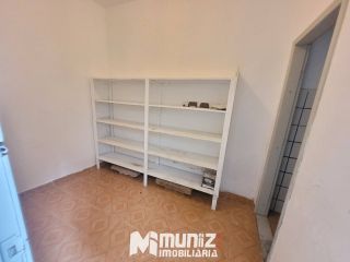 Casa Ampla Com 2 Pavimentos Disponível Para Aluguel No Bairro Ponto Novo