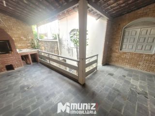 Casa Ampla Com 2 Pavimentos Disponível Para Aluguel No Bairro Ponto Novo