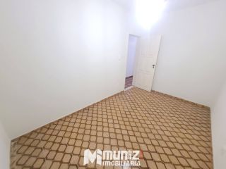 Casa Ampla Com 2 Pavimentos Disponível Para Aluguel No Bairro Ponto Novo