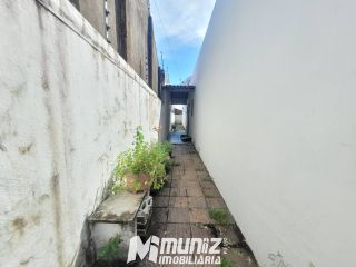 VENDE-SE CASA PRÓX AO SAMU DO S. CAMPOS