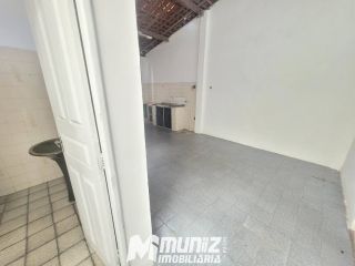 VENDE-SE CASA PRÓX AO SAMU DO S. CAMPOS