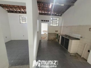 VENDE-SE CASA PRÓX AO SAMU DO S. CAMPOS