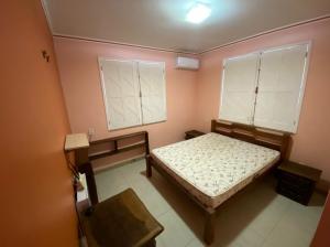 VENDE-SE CASA NA RUA WALDEMAR SILVA CARVALHO