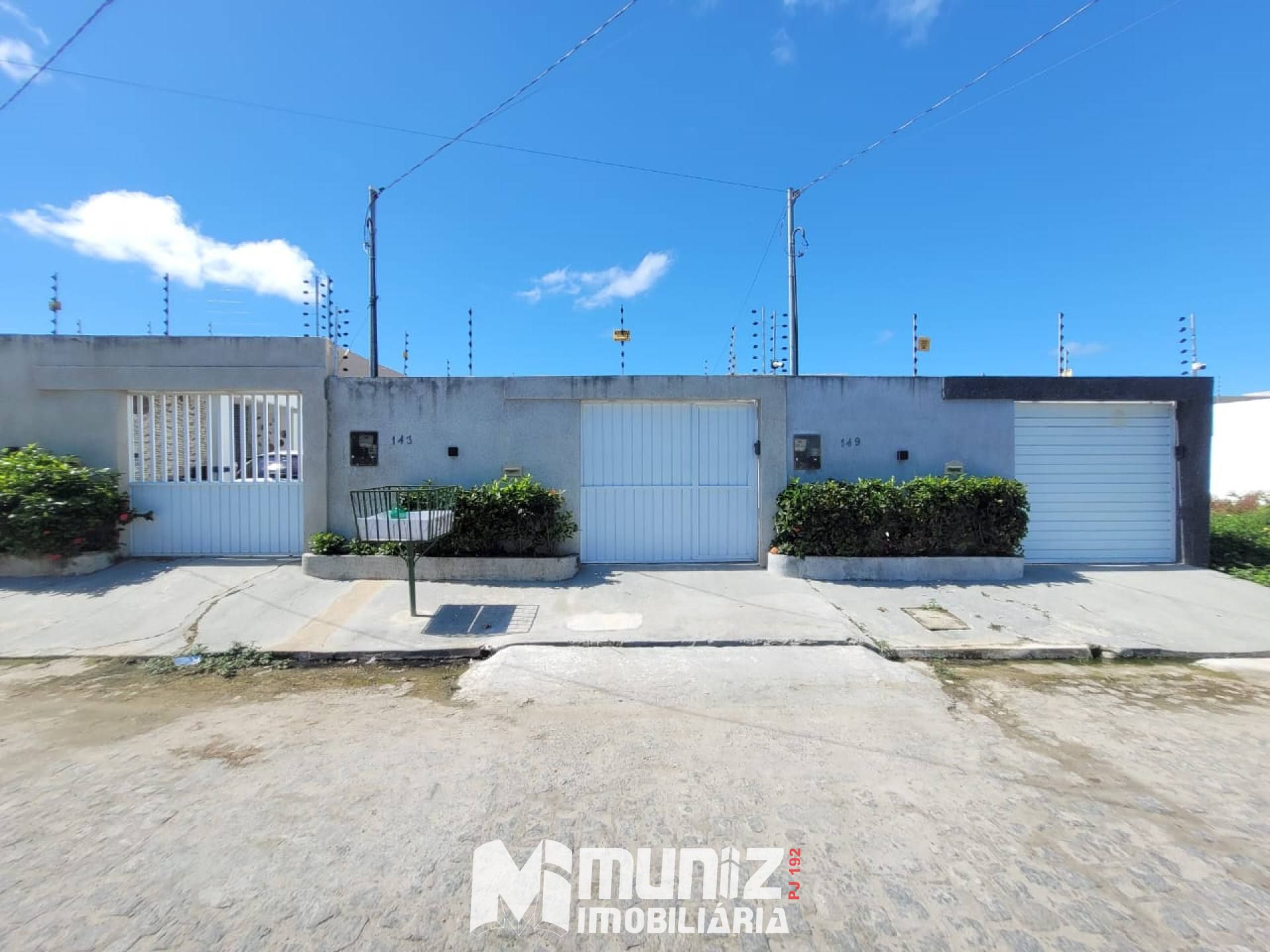 VENDE-SE CASA NA BARRA DOS COQUEIROS