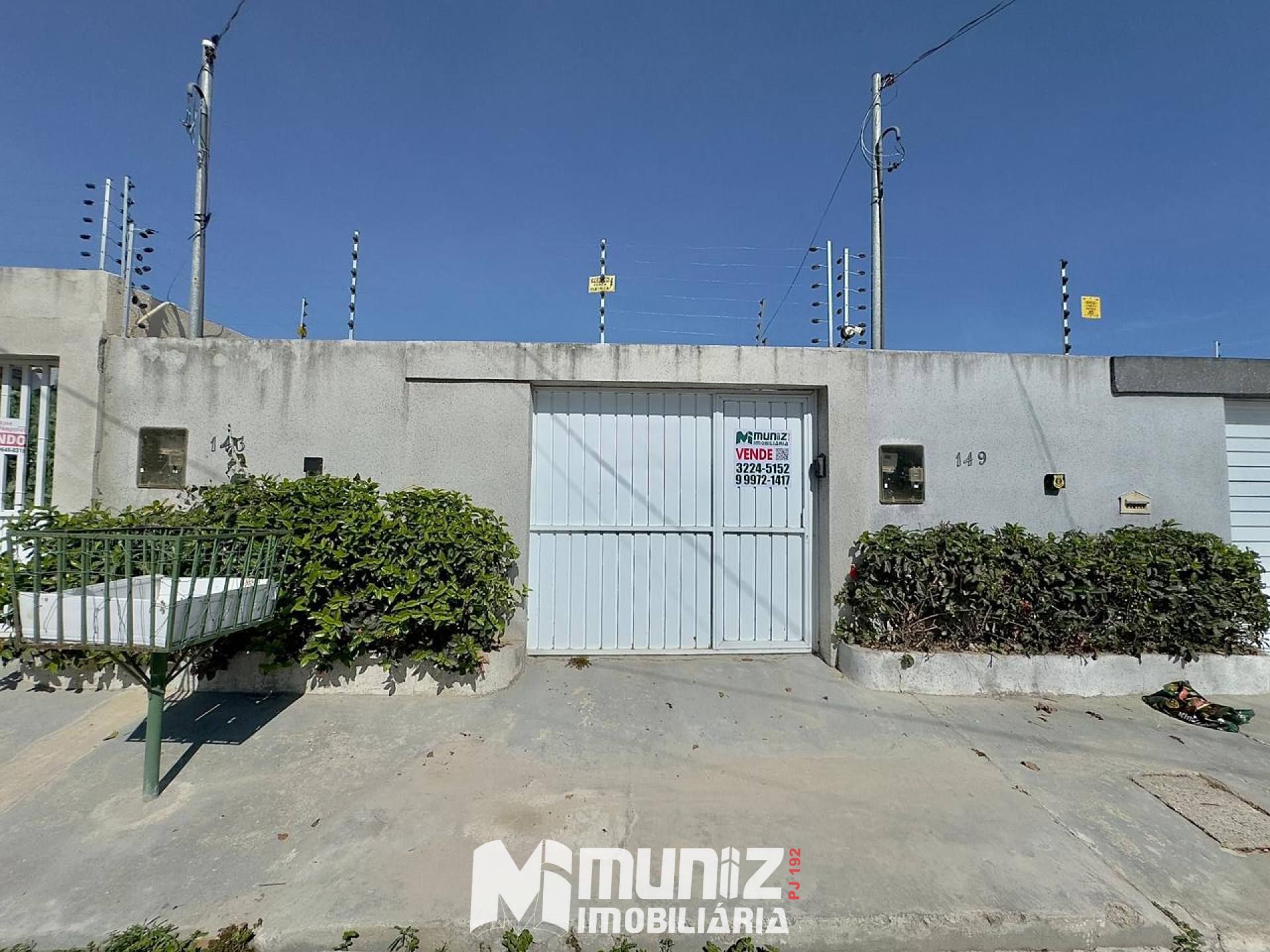 VENDE-SE CASA NA BARRA DOS COQUEIROS