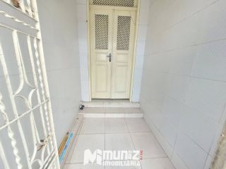 Casa Disponível Para Aluguel Na Avenida Pedro Calazans