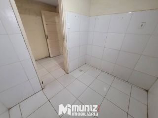 Casa Disponível Para Aluguel Na Avenida Pedro Calazans