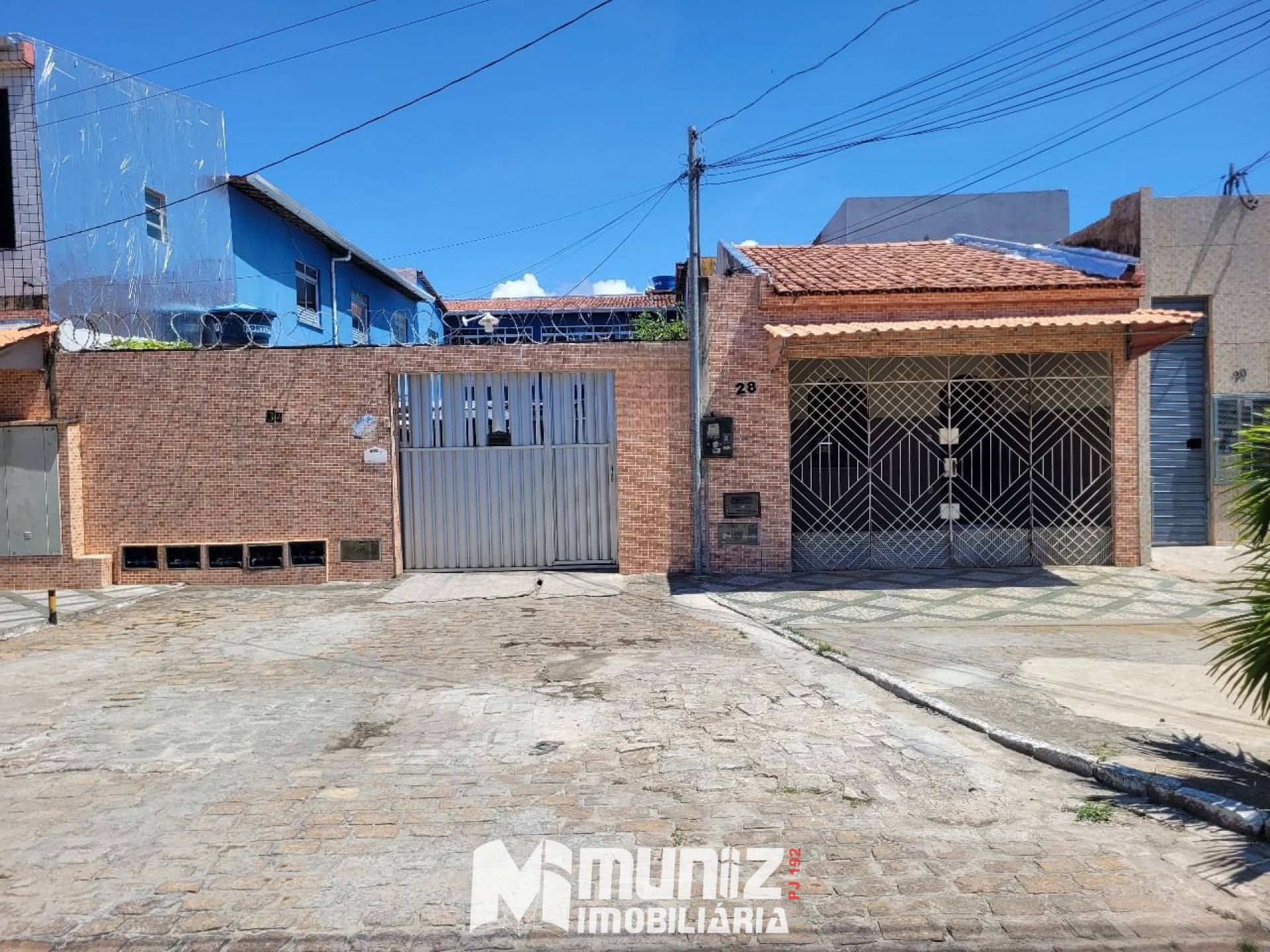 VENDE-SE CASA NO BAIRRO AMERICA