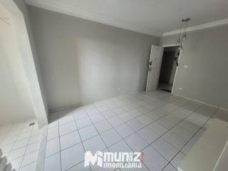Apartamento Para Alugar com 3 quartos 1 suíte no Condomínio Monterrey