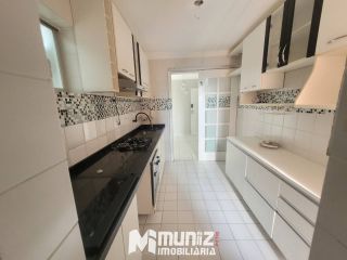 Apartamento Para Alugar com 3 quartos 1 suíte no Condomínio Monterrey