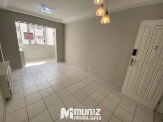 Apartamento Para Alugar com 3 quartos 1 suíte no Condomínio Monterrey- Suíssa