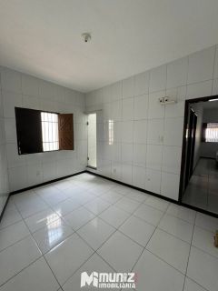 Casa Para Alugar com 2 quartos 1 Suíte no bairro São Conrado em Aracaju