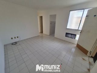 Apartamento Para Alugar com 2 quartos No Condomínio Rio Poxim