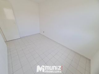 Apartamento Para Alugar com 2 quartos No Condomínio Rio Poxim
