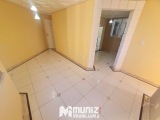 Apartamento Para Alugar com 2 quartos No Condomínio Recanto dos Pássaros