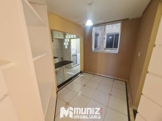 Apartamento Para Alugar com 2 quartos No Condomínio Recanto dos Pássaros