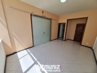 Apartamento Para Alugar com 3 quartos 1 suíte No Edifício Liberdade