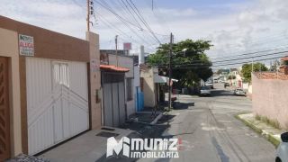 VENDE-SE  CASA C/02 PAVIMENTOS NO CIRURGIA