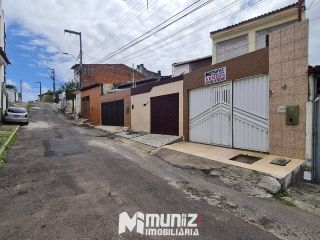 VENDE-SE  CASA C/02 PAVIMENTOS NO CIRURGIA