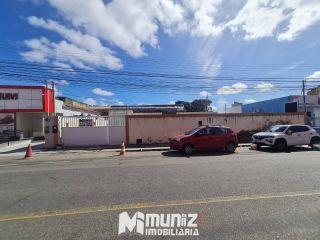 Ponto Comercial Amplo Disponível Para Aluguel No Bairro São José