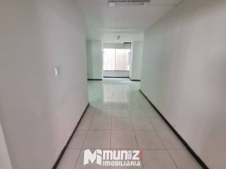 Ponto Comercial Amplo Disponível Para Aluguel No Bairro São José