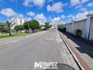 Apartamento Para Alugar com 2 quartos No Condomínio Alameda Jardins