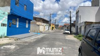 VENDE-SE CASA NO PONTO NOVO