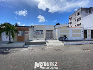 Casa à Venda com 4 Quartos no Bairro Suíssa
