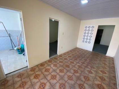 Casa pra Alugar com 4 Quartos no Bairro Suíssa