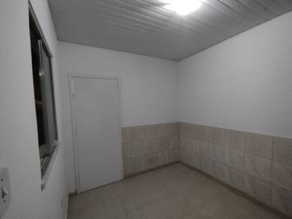 VENDE-SE CASA NO ORLANDO DANTAS, ANTIGA RUA B