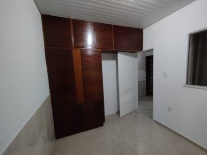 VENDE-SE CASA NO ORLANDO DANTAS, ANTIGA RUA B