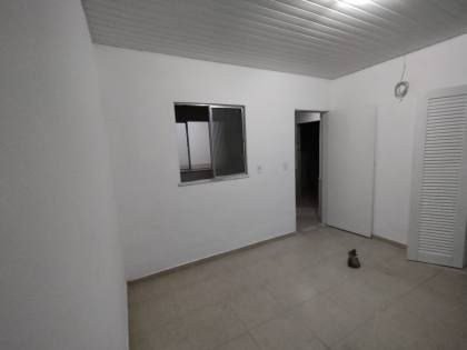 VENDE-SE CASA NO ORLANDO DANTAS, ANTIGA RUA B