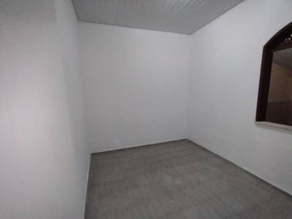 VENDE-SE CASA NO ORLANDO DANTAS, ANTIGA RUA B