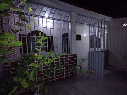 VENDE-SE CASA NO ORLANDO DANTAS, ANTIGA RUA B