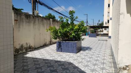 VENDE-SE EXCELENTE APT COM OTIMA LOCALIZAÇÃO NO JD DAS HORTENCIAS