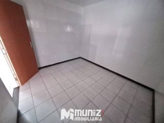 Casa Para Alugar com 2 quartos Na Rua Filadelfo Dorea - Bairro Industrial