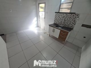 Casa Para Alugar com 2 quartos Na Rua Filadelfo Dorea - Bairro Industrial