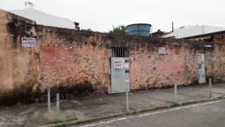 VENDE-SE CASA NA RUA GUMERCINDO BERSA