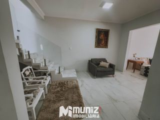 Casa Para Alugar com 3 quartos 3 suítes no bairro Grageru em Aracaju(Leia a descrição)