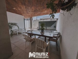 Casa Para Alugar com 3 quartos 3 suítes no bairro Grageru em Aracaju(Leia a descrição)