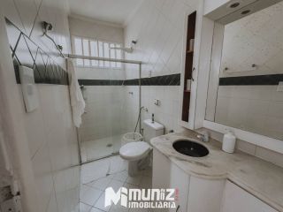 Casa Para Alugar com 3 quartos 3 suítes no bairro Grageru em Aracaju(Leia a descrição)