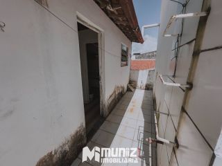 Casa Para Alugar com 3 quartos 3 suítes no bairro Grageru em Aracaju(Leia a descrição)